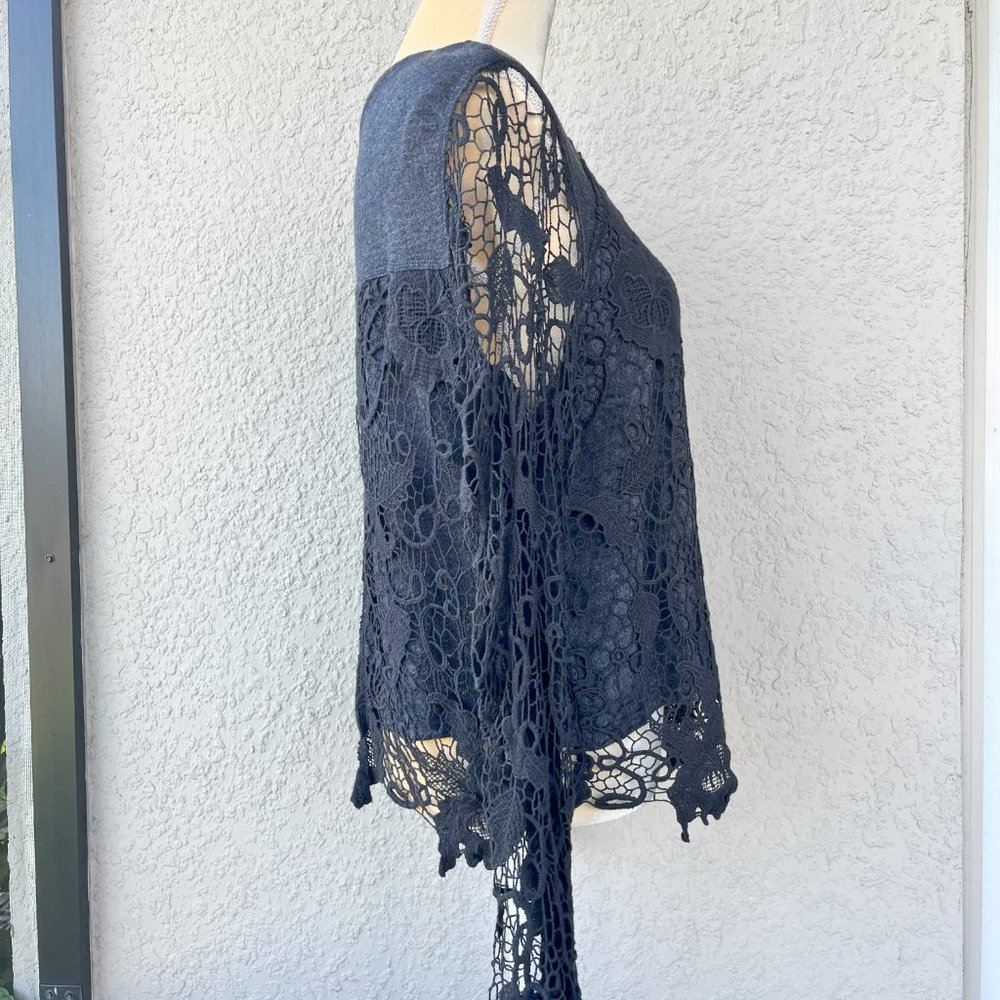 Free People Pretty Rad Lace Split Back Sweater Sz S Gray Crochet - Picture 10 of 16